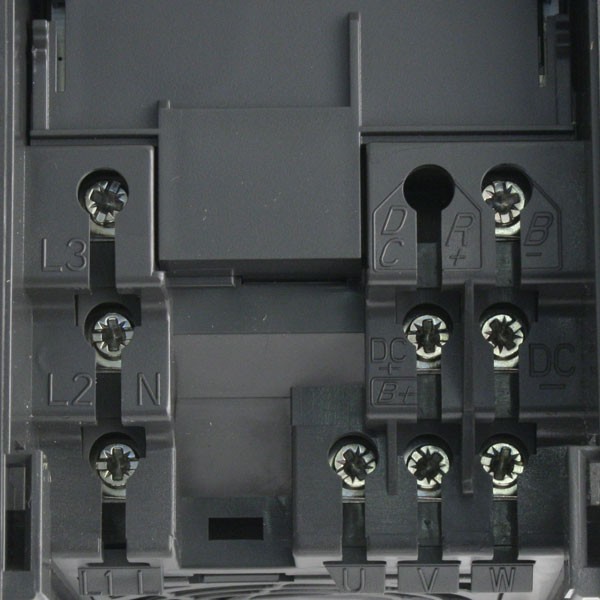 Photo of Siemens Micromaster 440 0.55kW 400V 3ph AC Inverter Drive, DBr, Unfiltered